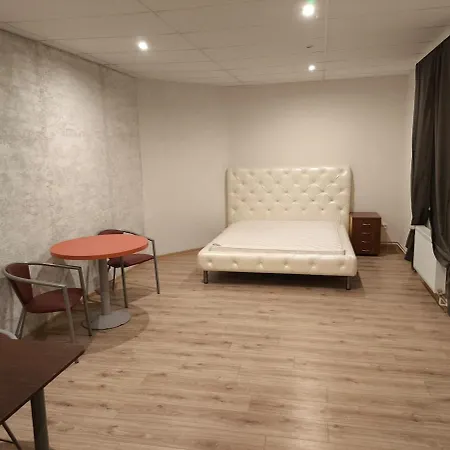 Ar Setu Un Grilu Liepaja